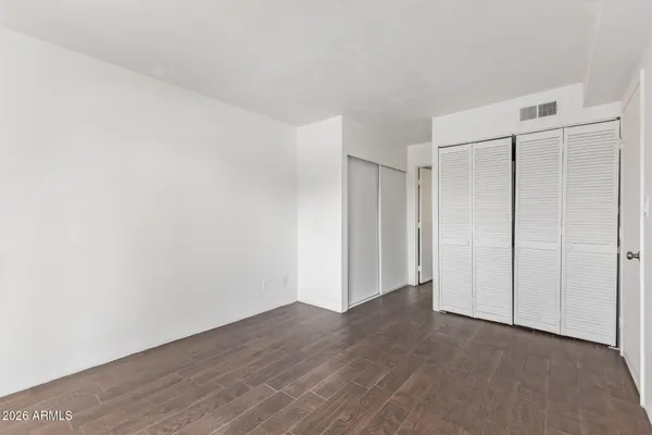 $175,000 | 3601 West Tierra Buena Lane, Unit 271, Phoenix, AZ 85053