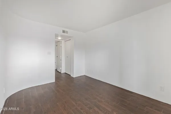 $175,000 | 3601 West Tierra Buena Lane, Unit 271, Phoenix, AZ 85053