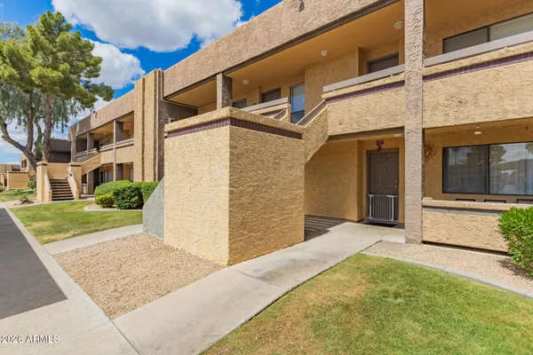 $175,000 | 3601 West Tierra Buena Lane, Unit 271, Phoenix, AZ 85053