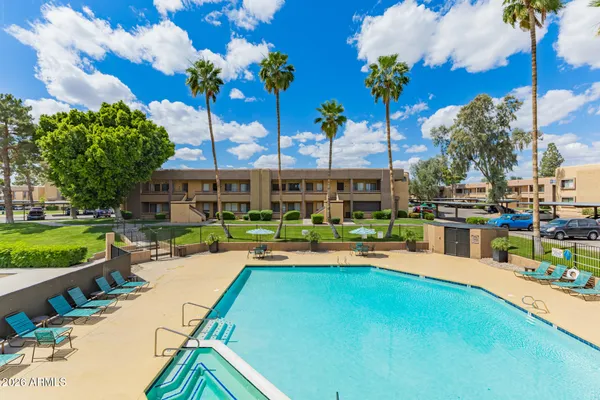 $175,000 | 3601 West Tierra Buena Lane, Unit 271, Phoenix, AZ 85053