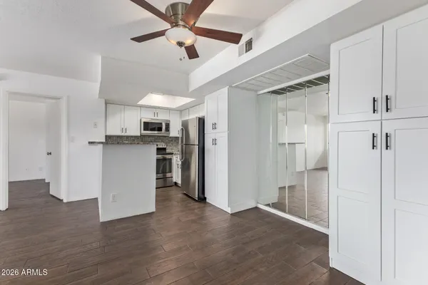 $175,000 | 3601 West Tierra Buena Lane, Unit 271, Phoenix, AZ 85053