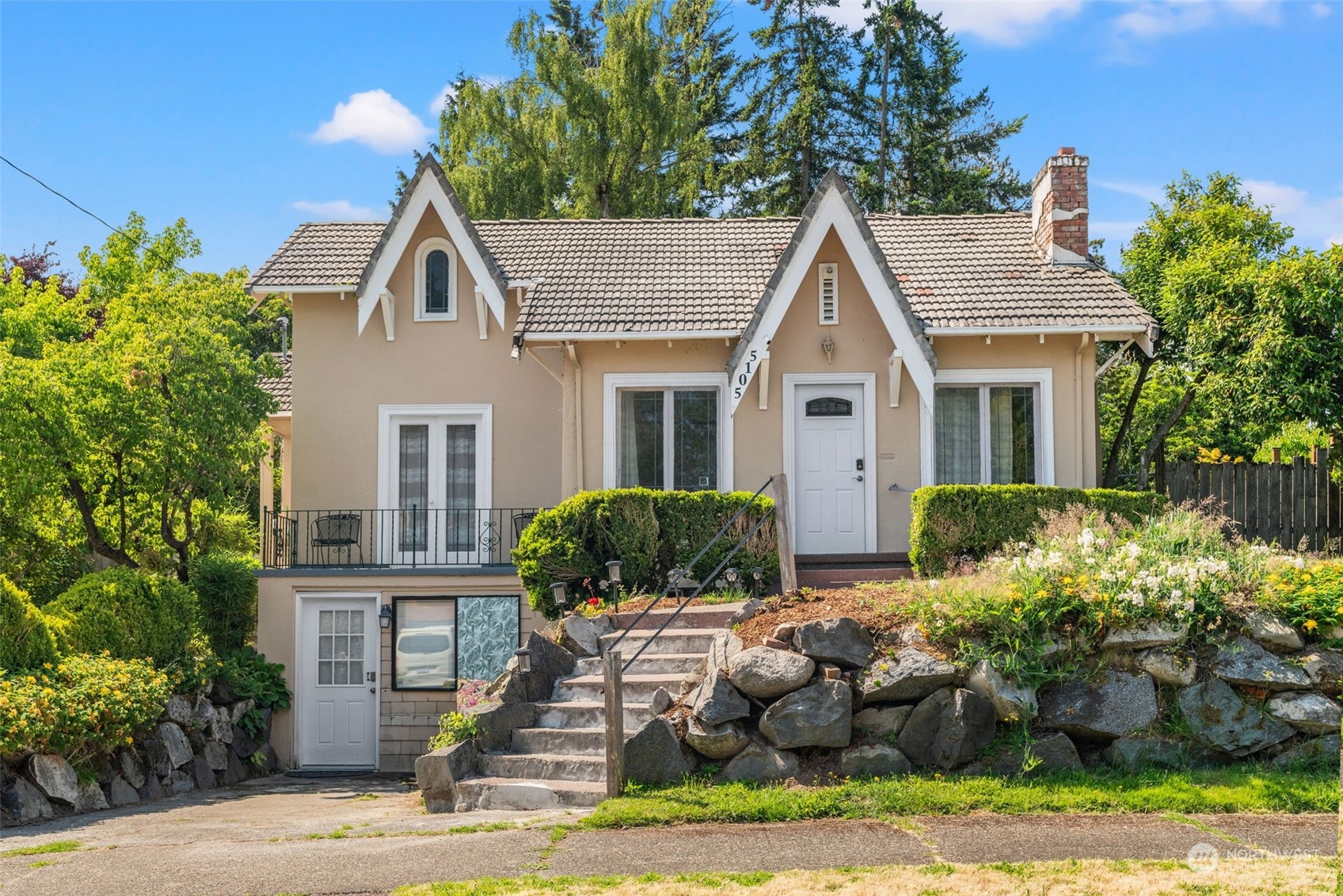 5015 South Dakota St  