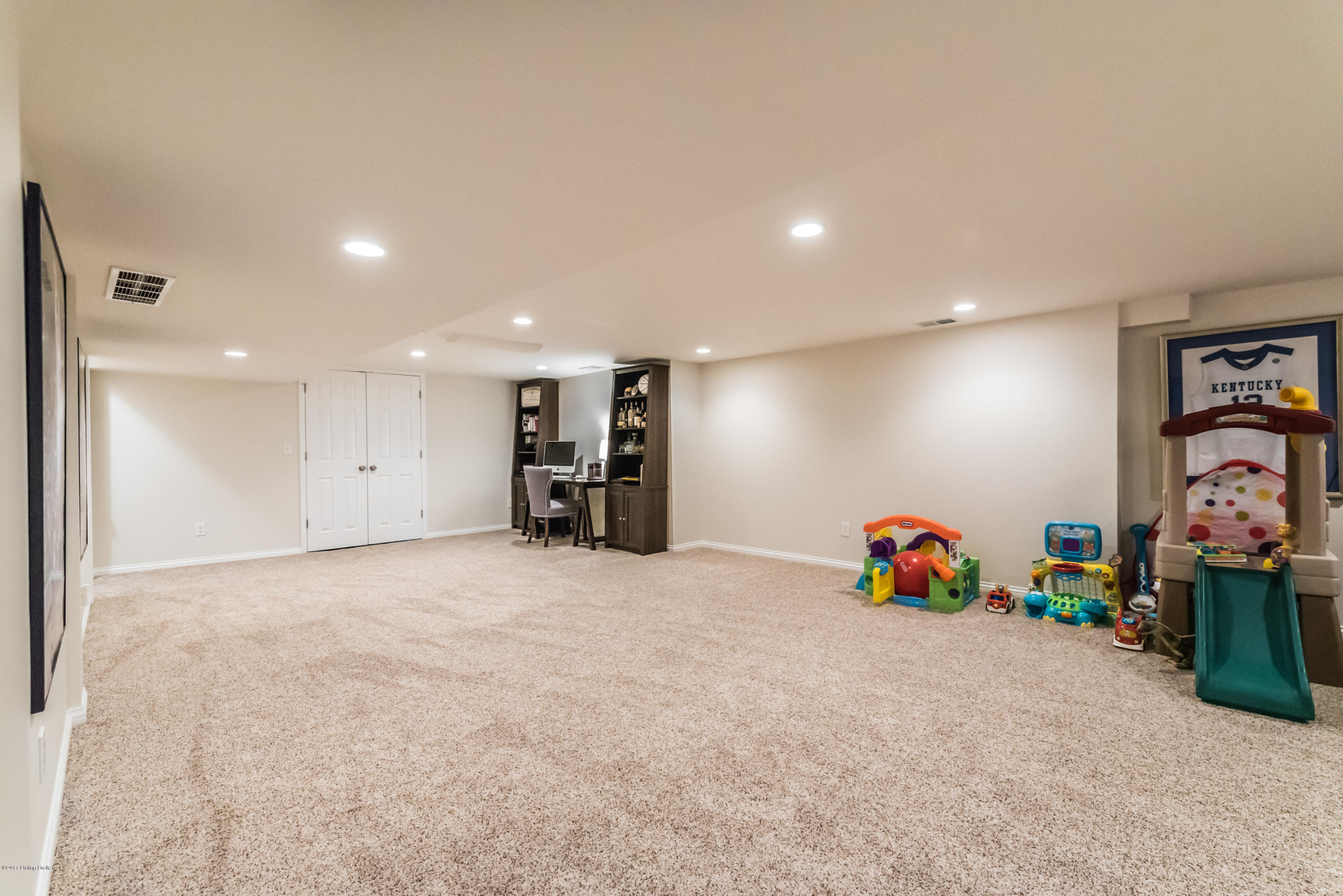 3716 Hanover Road Louisville, KY 40207 - Photo 35 of 40 3716 Hanover Rd Lville-32