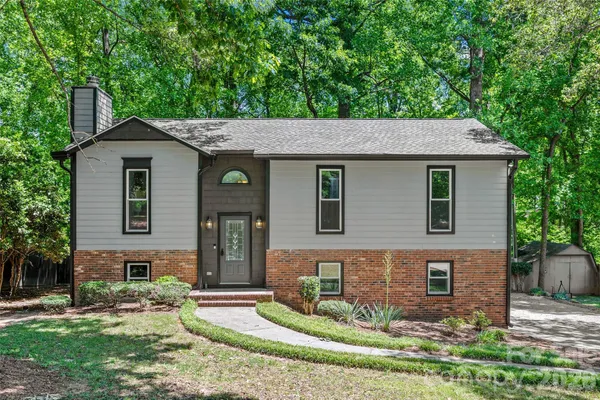 $500,000 | 204 Swamp Fox Drive, Fort Mill, SC 29715