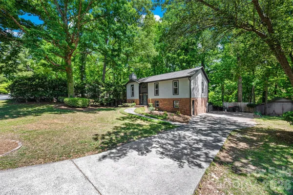 $500,000 | 204 Swamp Fox Drive, Fort Mill, SC 29715