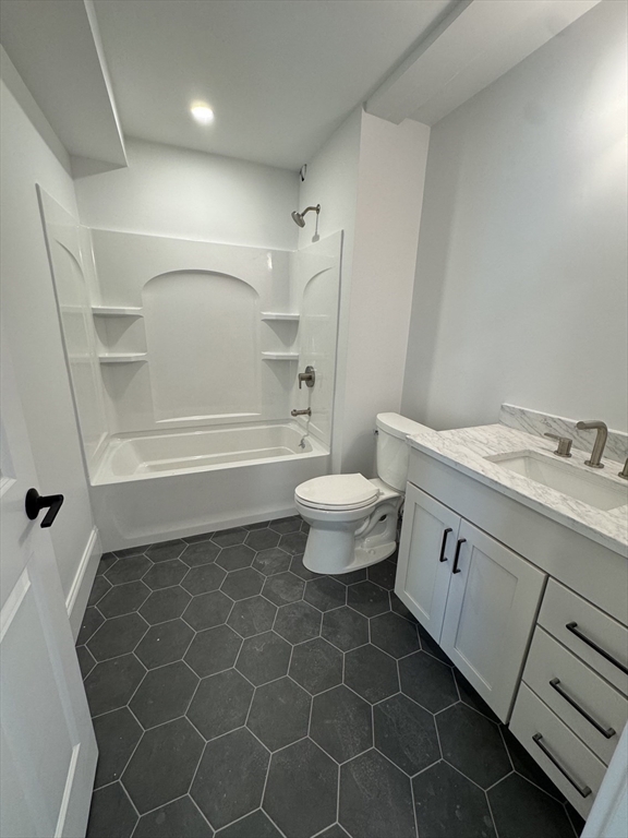 41 Elm Street, Unit 102 Andover, MA 01810 - Photo 4 of 6