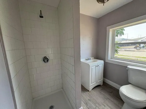 $3,200 | 611 53rd Street, West Palm Beach, FL 33407