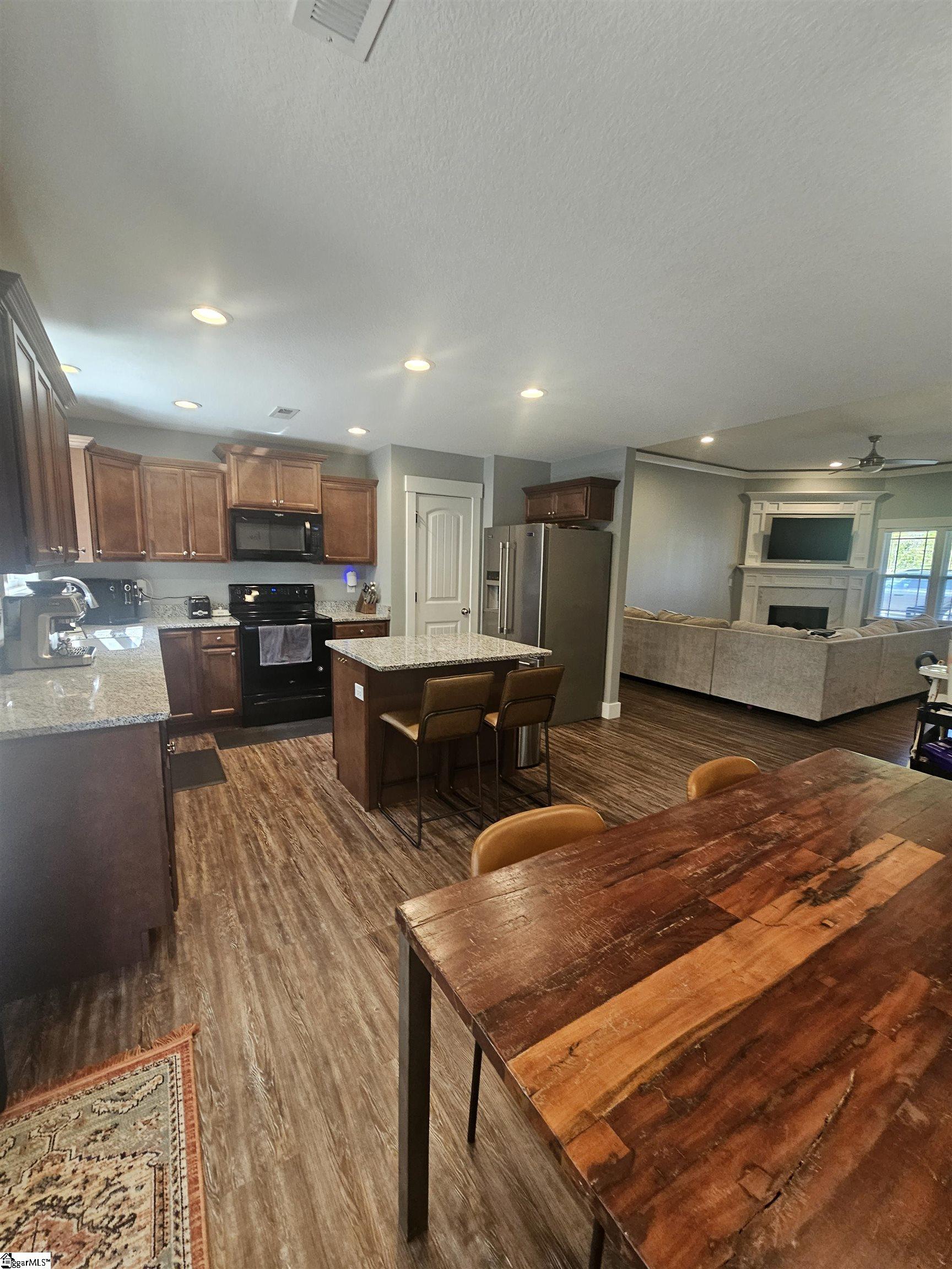 1693 Hannon Road Inman, SC 29349 - Photo 7 of 17