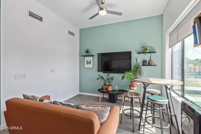 $298,000 | 1130 North 2nd Street, Unit 306, Phoenix, AZ 85004