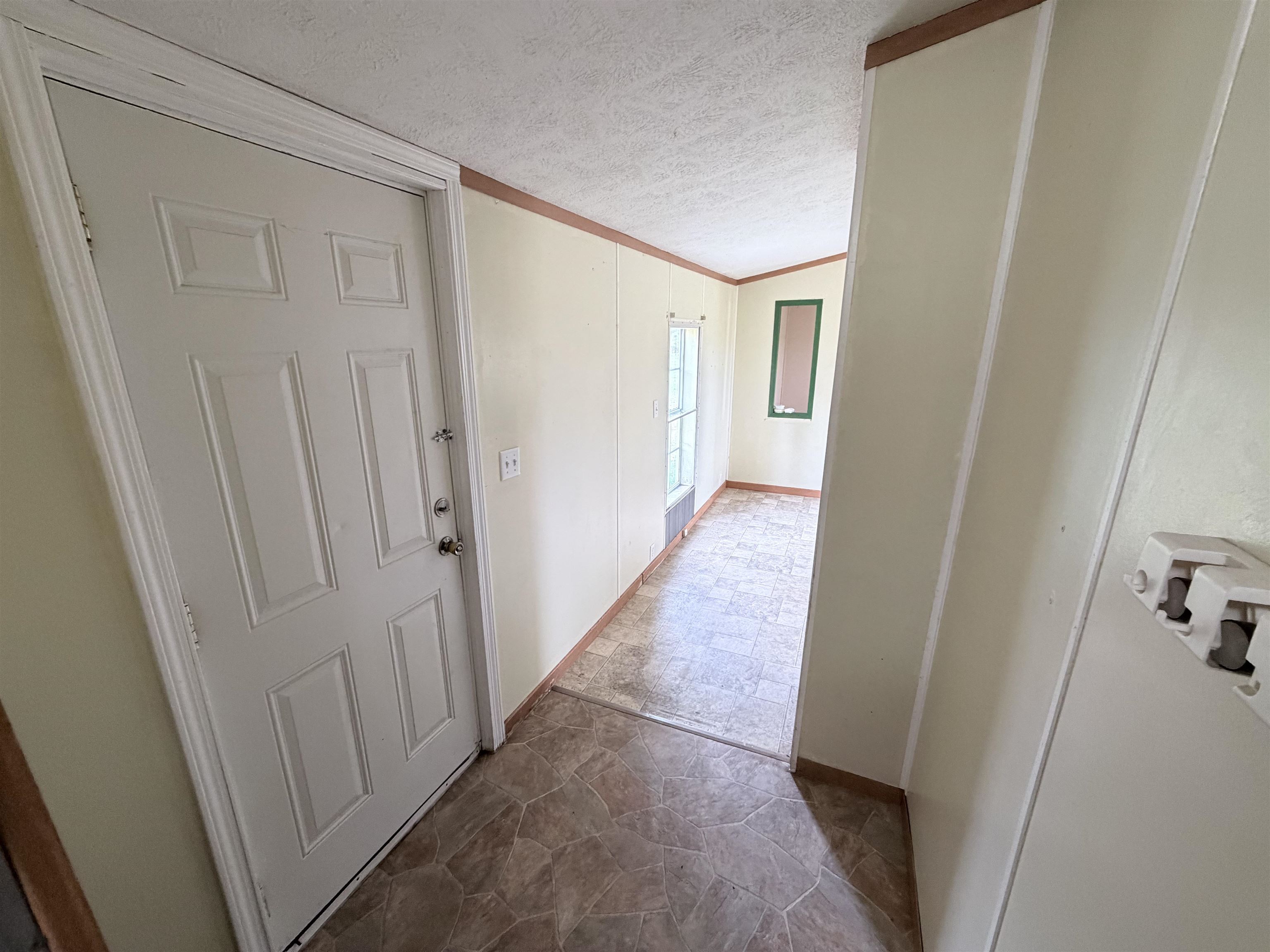 6542 North Geneva Road Coleman, MI 48618 - Photo 6 of 26