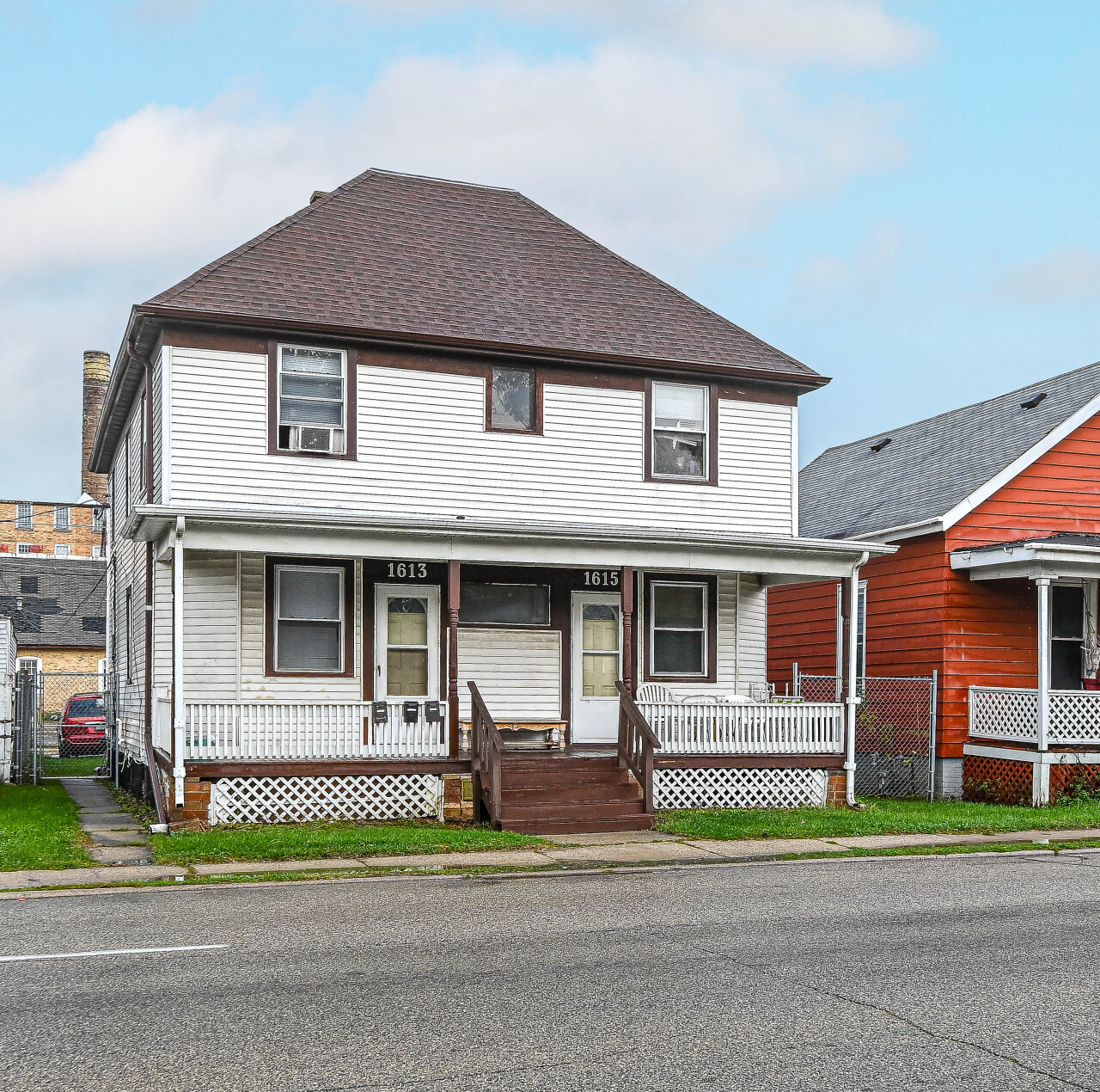 1613 South Memorial Drive Racine, WI 53403 - Photo 1 of 1 Triplex