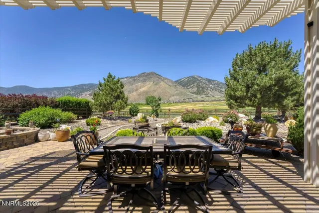a view of city from terrace with seating space