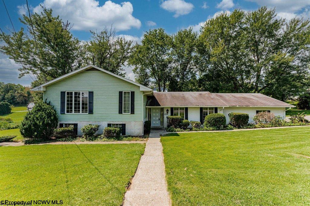 179 Lawless Road Morgantown, WV 26501 - Photo 1 of 26 Gallery Image 1