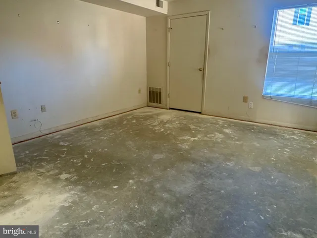 $220,000 | 10 Sandstone Court, Annapolis, MD 21403