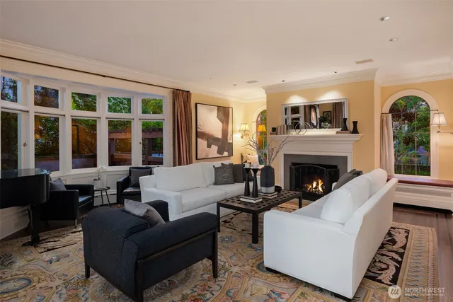 $5,295,000 | 1617 Federal Avenue East, Seattle, WA 98102