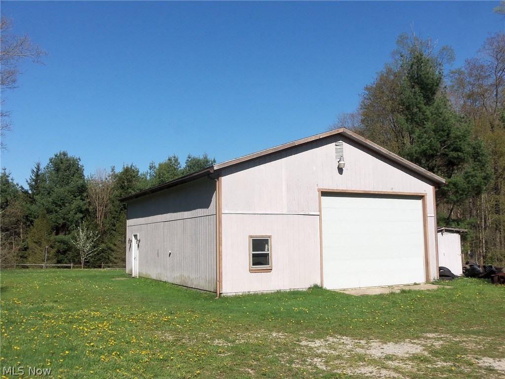 12185 Clark Road Chardon, OH 44024 - Photo 5 of 32