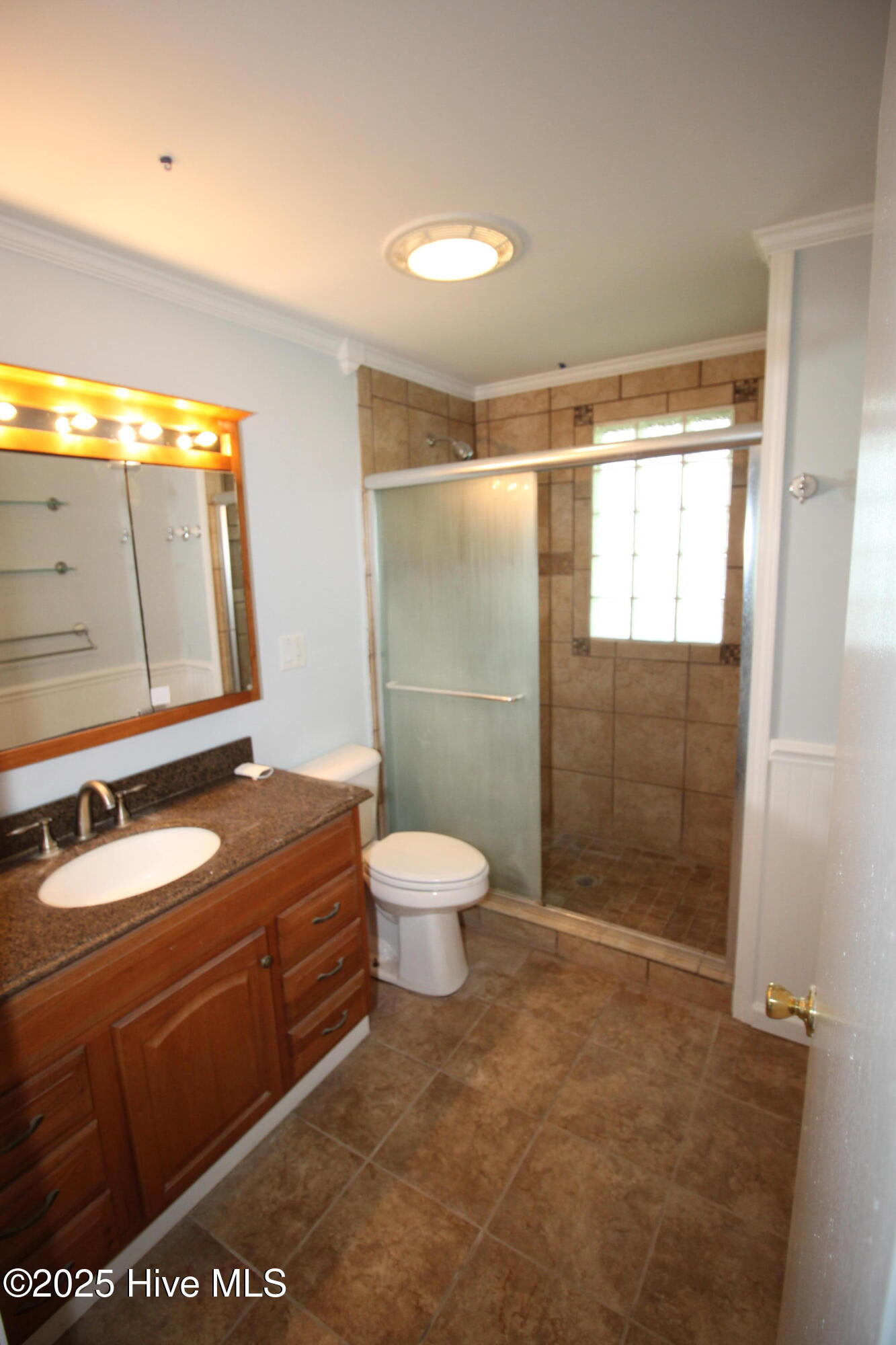 167 Tuttles Grove Road Beaufort, NC 28516 - Photo 27 of 34 Main bath