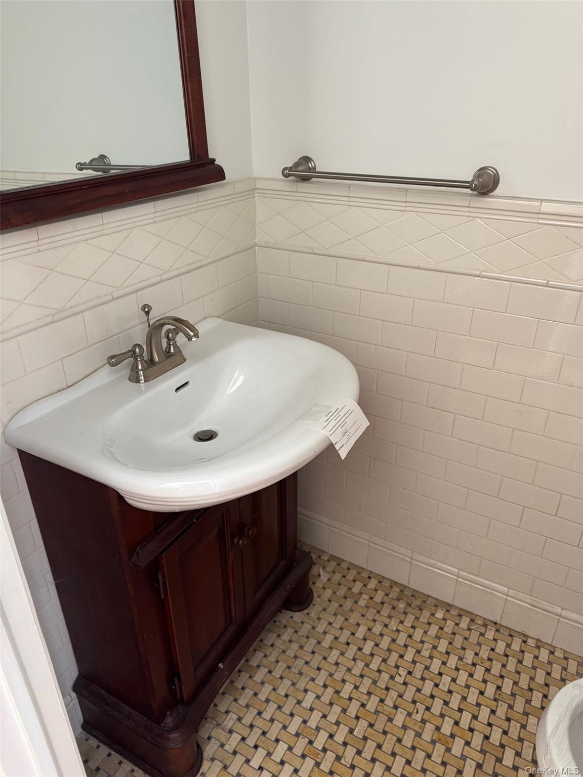 19 Lanark Road Yonkers, NY 10705 - Photo 20 of 39