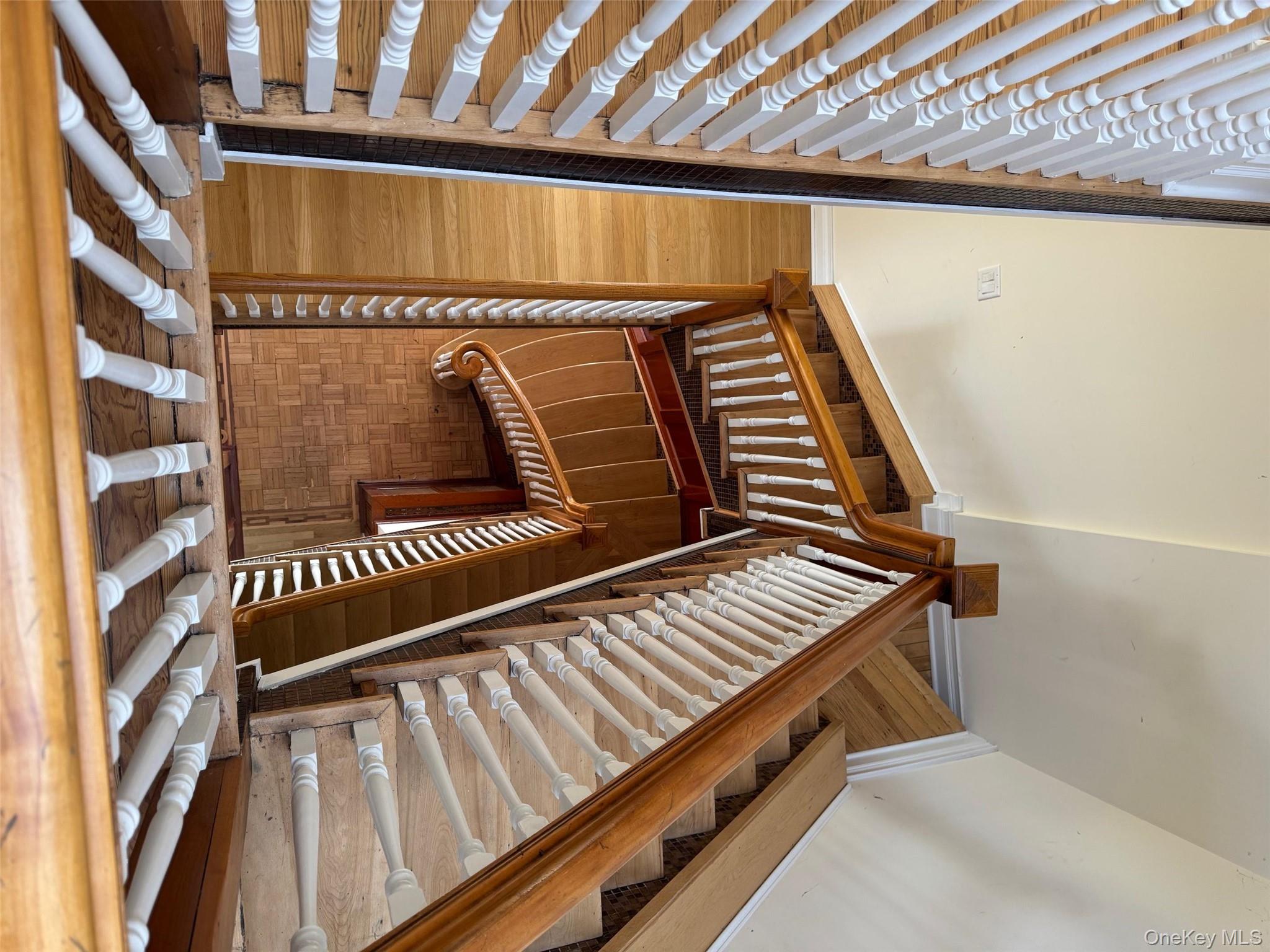 19 Lanark Road Yonkers, NY 10705 - Photo 34 of 39