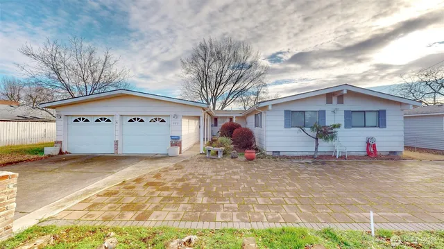 a view of a house with a patio