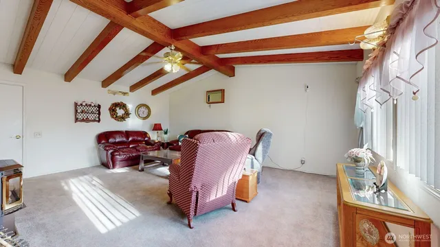 $379,900 | 822 Southeast 12th Street, College Place, WA 99324