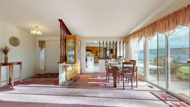 $379,900 | 822 Southeast 12th Street, College Place, WA 99324