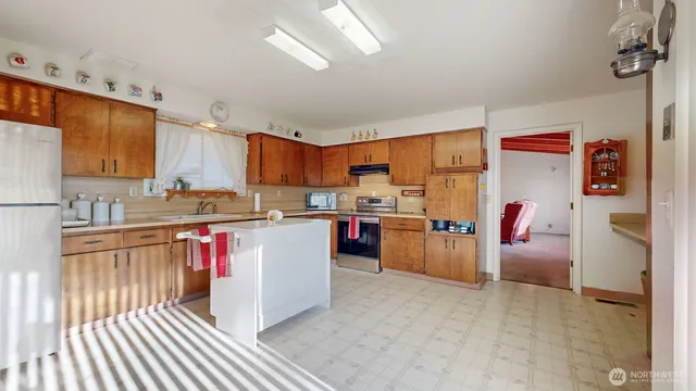 $379,900 | 822 Southeast 12th Street, College Place, WA 99324