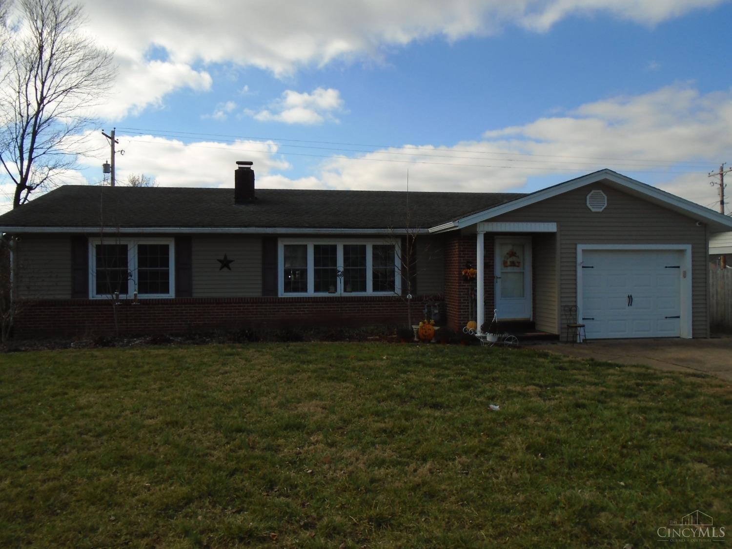 1615 Christopher Road Aberdeen, OH 45101 - Photo 2 of 30