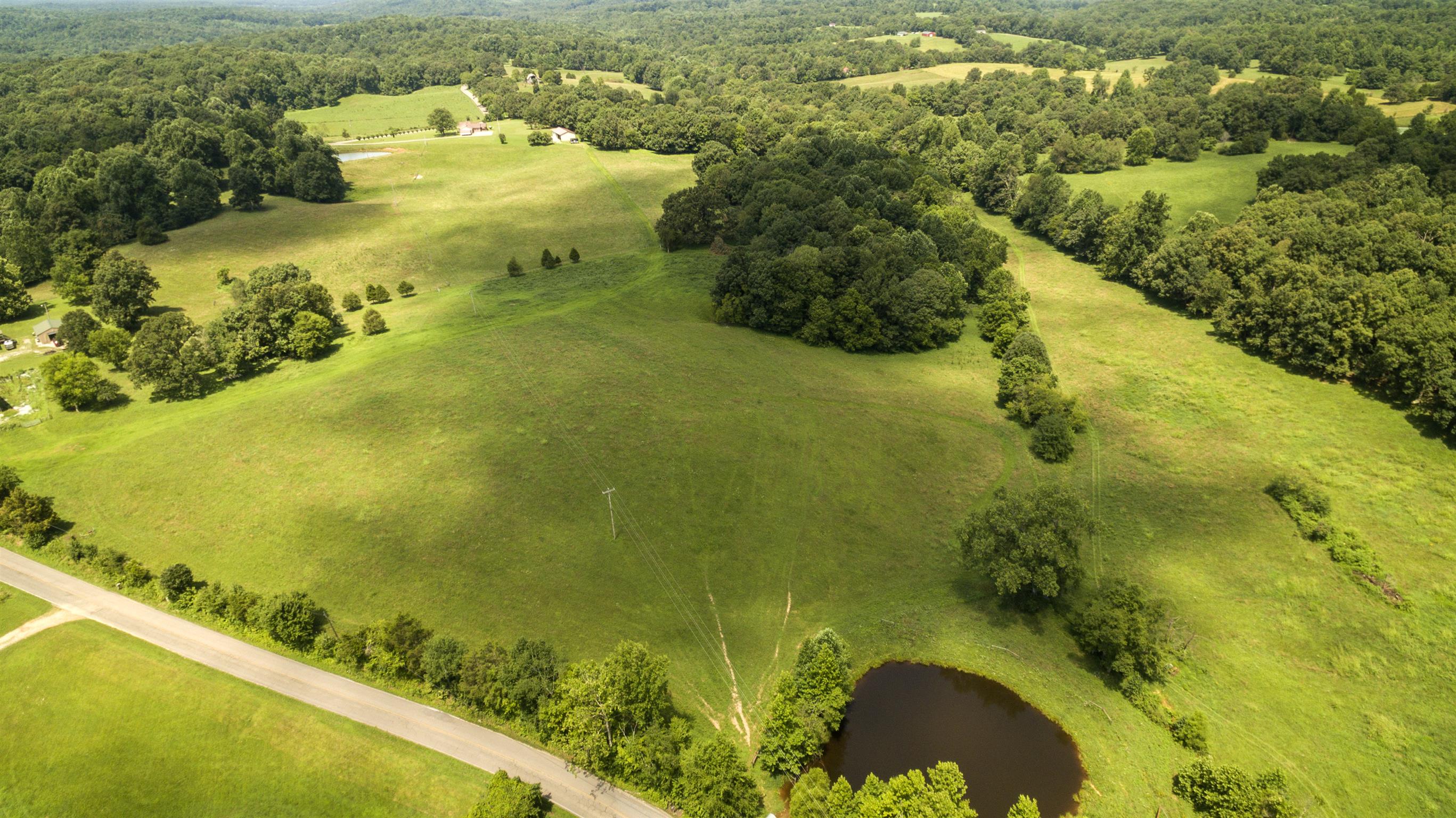 1058 Collins Road Vanleer, TN 37181 - Photo 4 of 30 Gallery Image 4