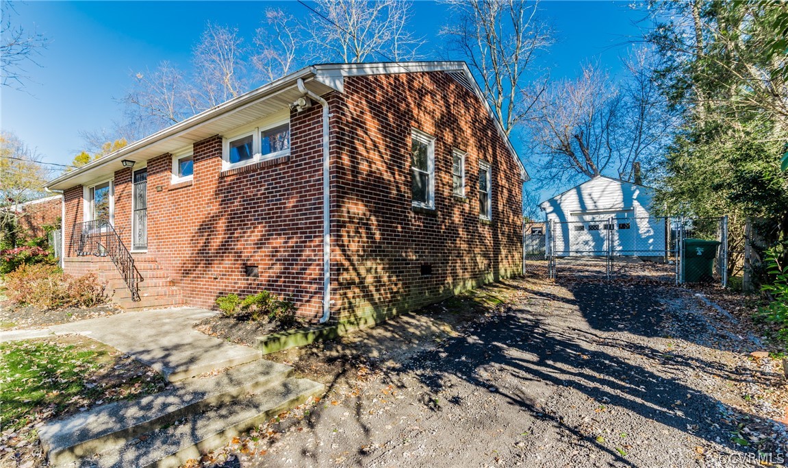 608 Fairlie Road Colonial Heights, VA 23834 - Photo 6 of 50 Gallery Image 6
