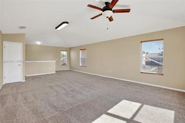 $374,900 | 6721 Sparkling Way, Wesley Chapel, FL 33545