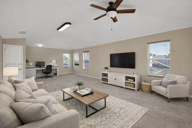 $374,900 | 6721 Sparkling Way, Wesley Chapel, FL 33545