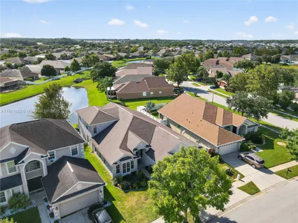 $374,900 | 6721 Sparkling Way, Wesley Chapel, FL 33545