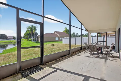 $374,900 | 6721 Sparkling Way, Wesley Chapel, FL 33545