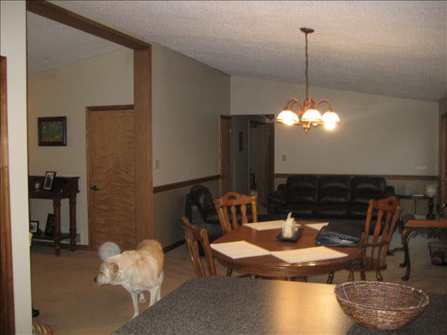 2204 West Hurd Road Monroe, MI 48162 - Photo 7 of 15 20053253-6.JPG