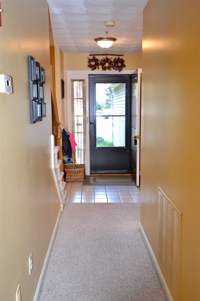 29 Villager Road Chester, NH 03036 - Photo 2 of 27