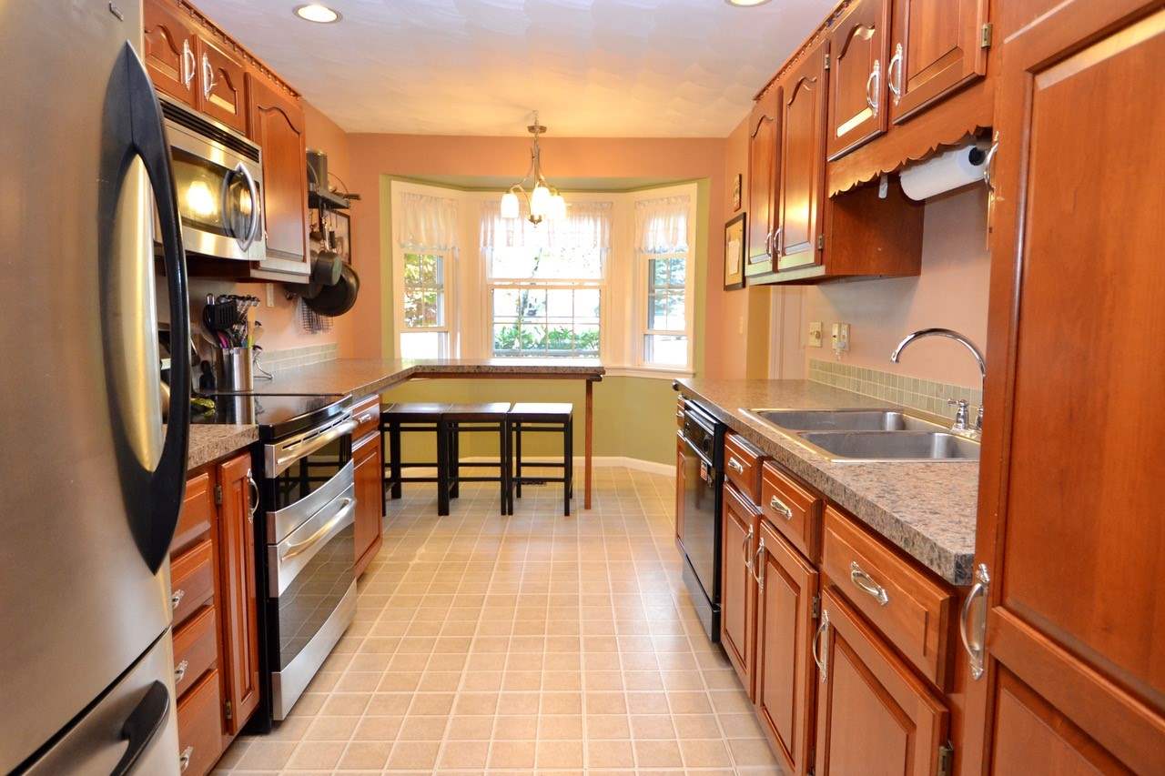 29 Villager Road Chester, NH 03036 - Photo 15 of 27
