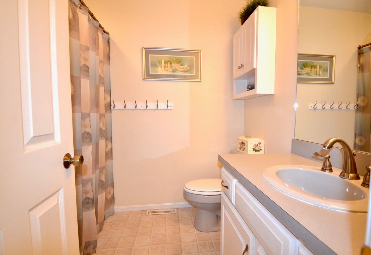 29 Villager Road Chester, NH 03036 - Photo 19 of 27