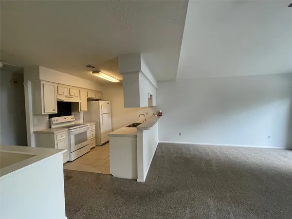$1,570 | 2 A Thunderbird Drive, Panorama Village, TX 77304