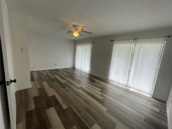 $1,570 | 2 A Thunderbird Drive, Panorama Village, TX 77304