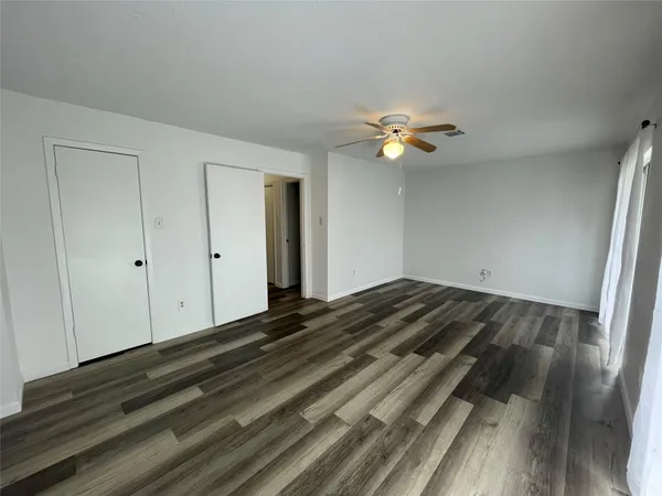 $1,570 | 2 A Thunderbird Drive, Panorama Village, TX 77304