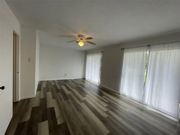 $1,570 | 2 A Thunderbird Drive, Panorama Village, TX 77304