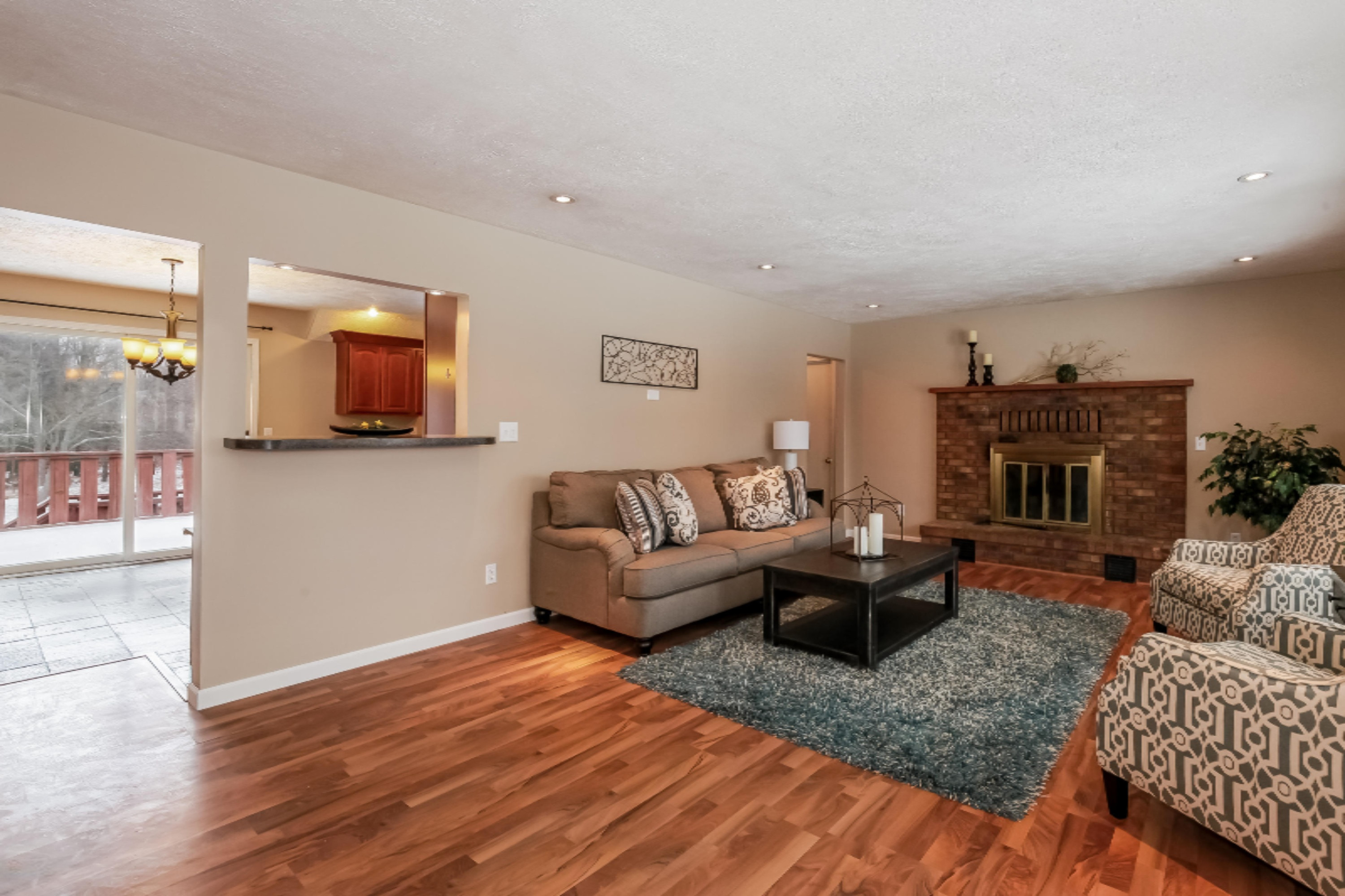 9606 Peck Road Greenville, MI 48838 - Photo 5 of 28 005-Living_Room-2370391-large