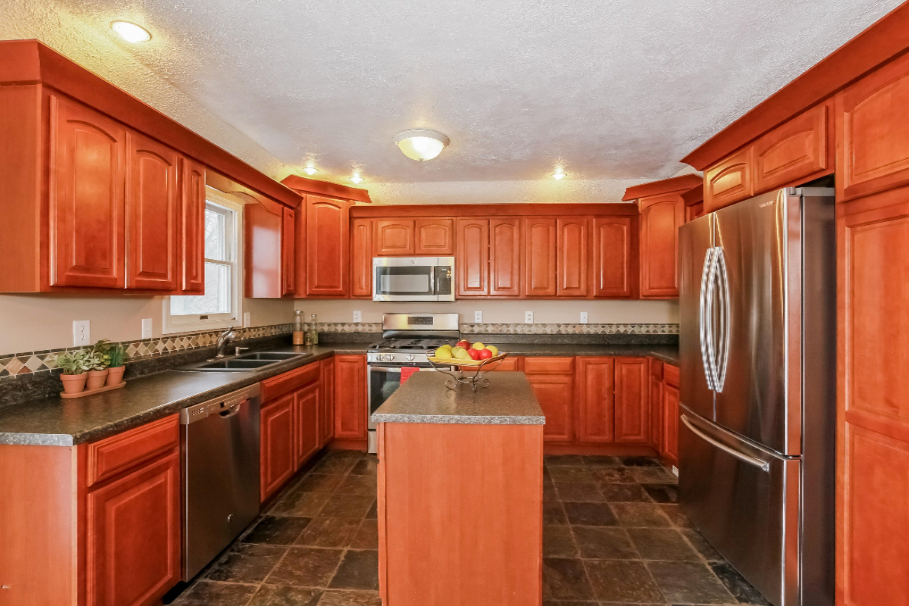 9606 Peck Road Greenville, MI 48838 - Photo 7 of 28 007-Kitchen-2370390-large