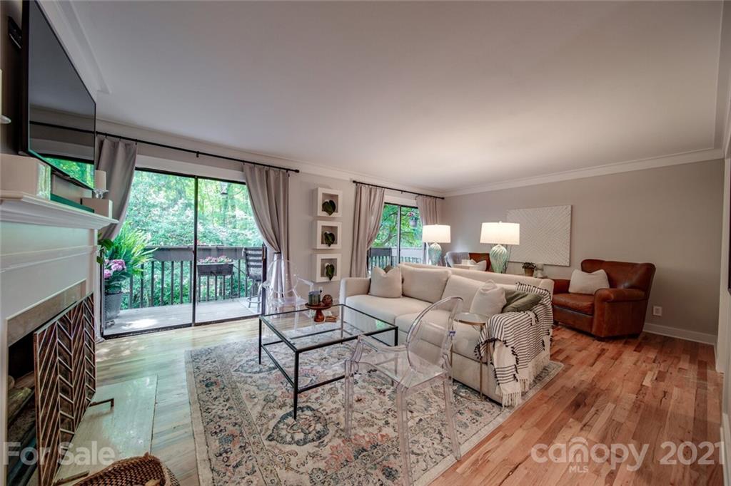 5807 Sharon Road, Unit J Charlotte, NC 28210 - Photo 14 of 47 Gallery Image 14