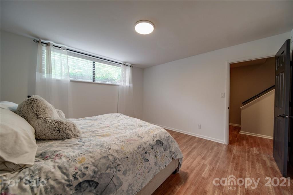 5807 Sharon Road, Unit J Charlotte, NC 28210 - Photo 34 of 47 Gallery Image 34