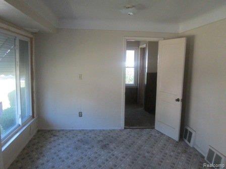 9072 Heyden Detroit, MI 48228 - Photo 6 of 23 6-Living Room View 2.JPG
