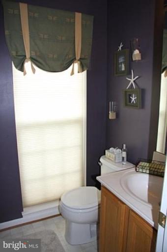 700 Howards Loop, Unit 27 Annapolis, MD 21401 - Photo 5 of 15 Bathroom