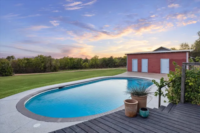 $970,000 | 1017 Rockhouse Road, New Ulm, TX 78950