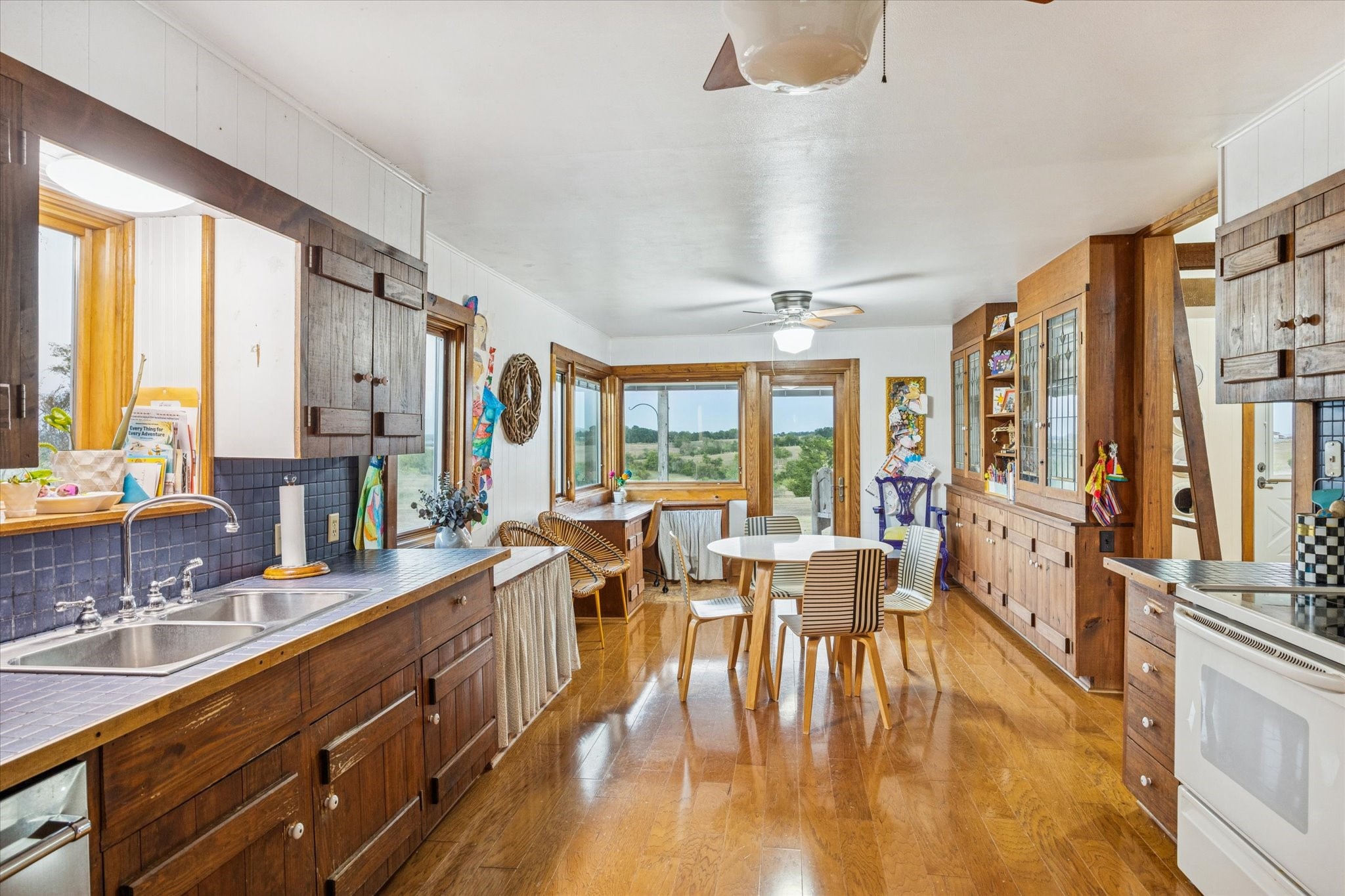 1017 Rockhouse Road New Ulm, TX 78950 - Photo 4 of 19